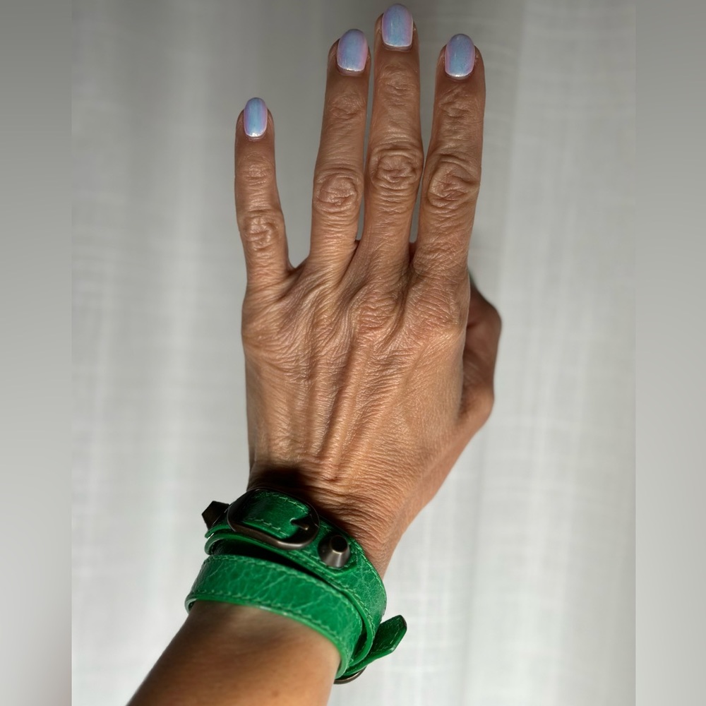 Balenciaga Triple Tour Wrap Bracelet. Too small for me. Perfect condition. - Picture 7 of 7